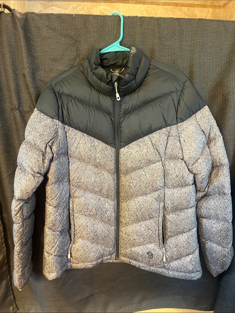 Mountain Hardwear Black Quilted Jacket with Heather Gray Accents